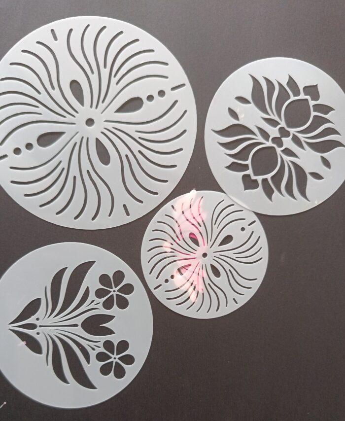 Pochoirs Swooshes et Fleurs